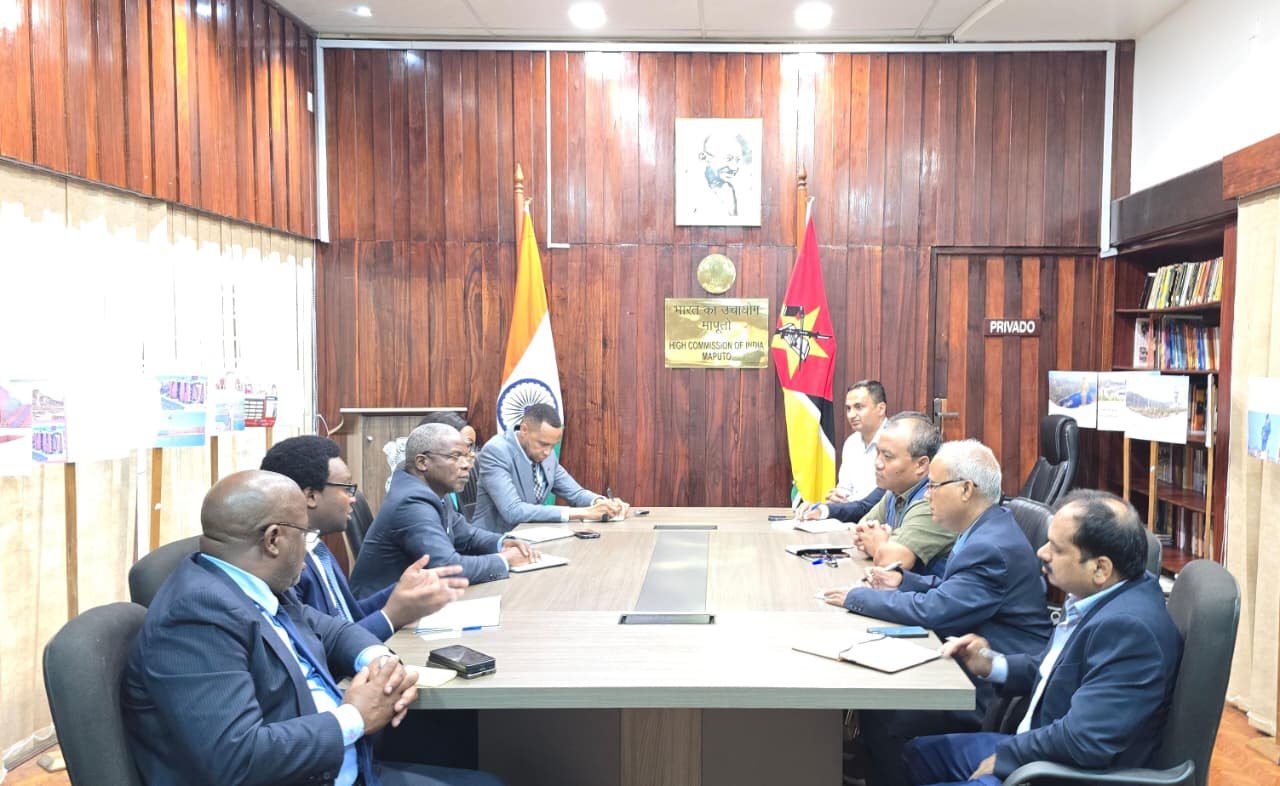 With Mayor of Beira and his delegation (22 April 2026)