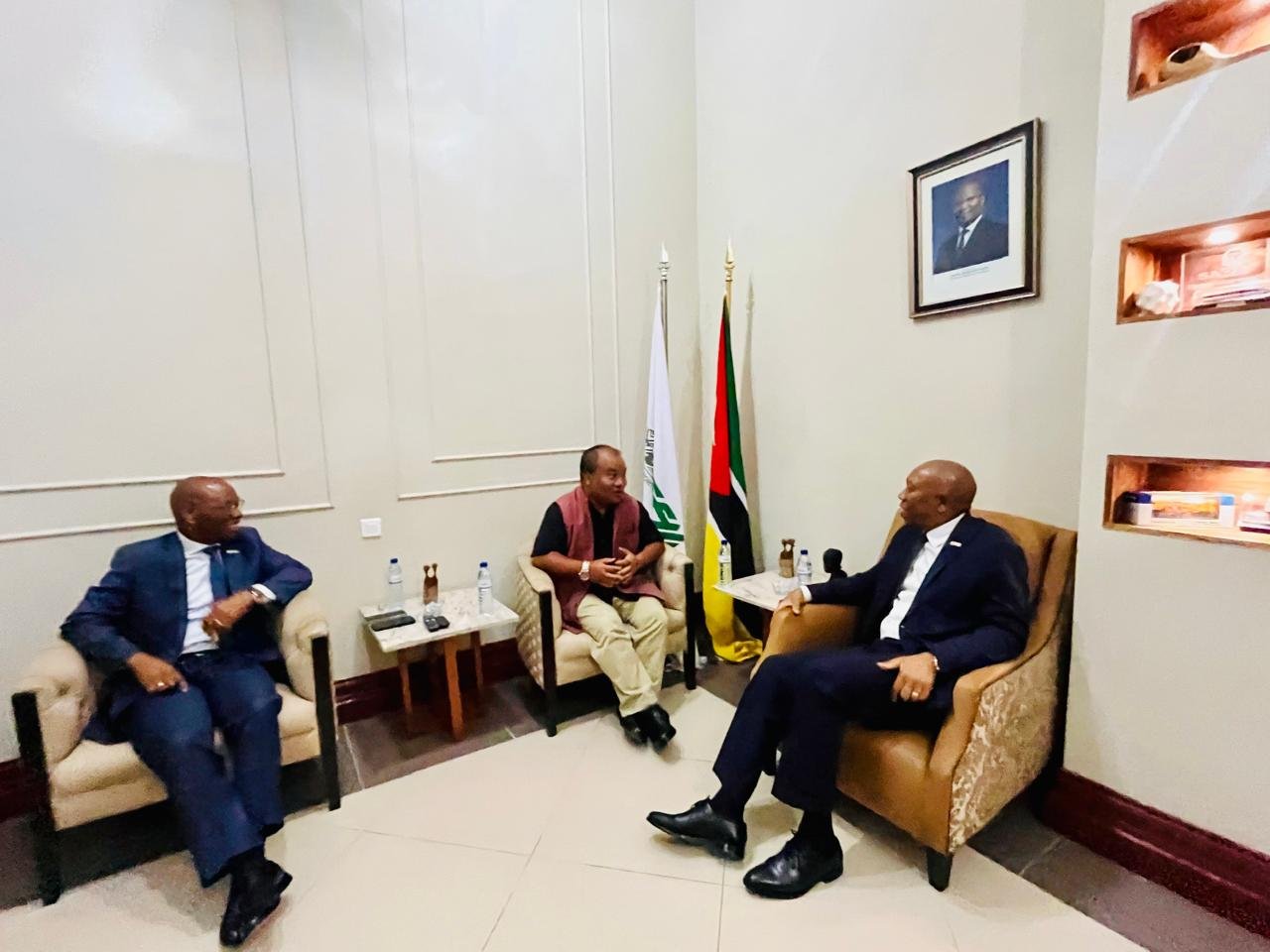 With President of the Board of Directors of Mozambican Ports and Railways (8 Jan 2026)