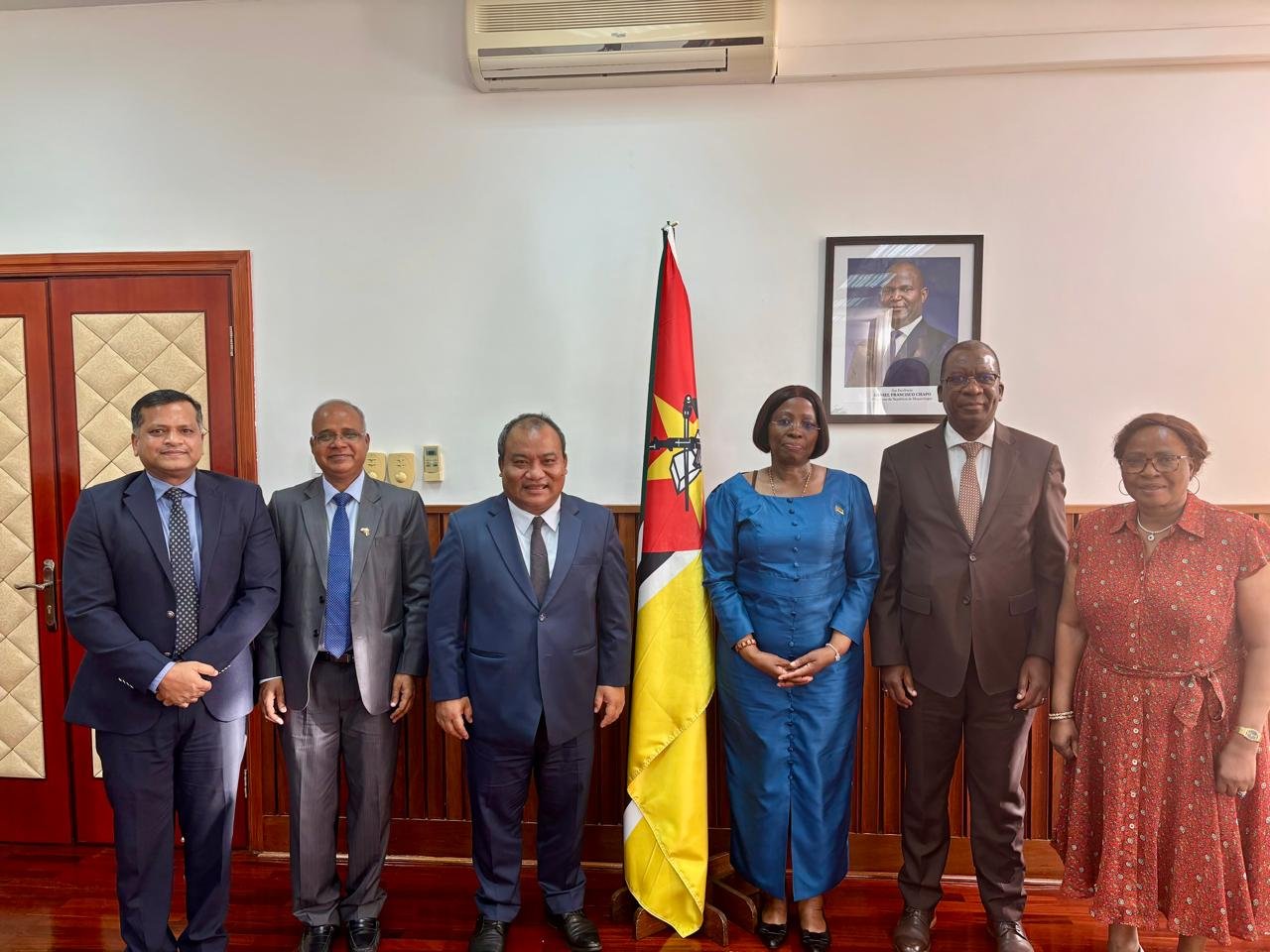With Foreign Minister of Mozambique (12 May 2026)