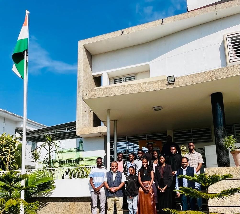 With ICCR students from Maputo province (8 June 2026)