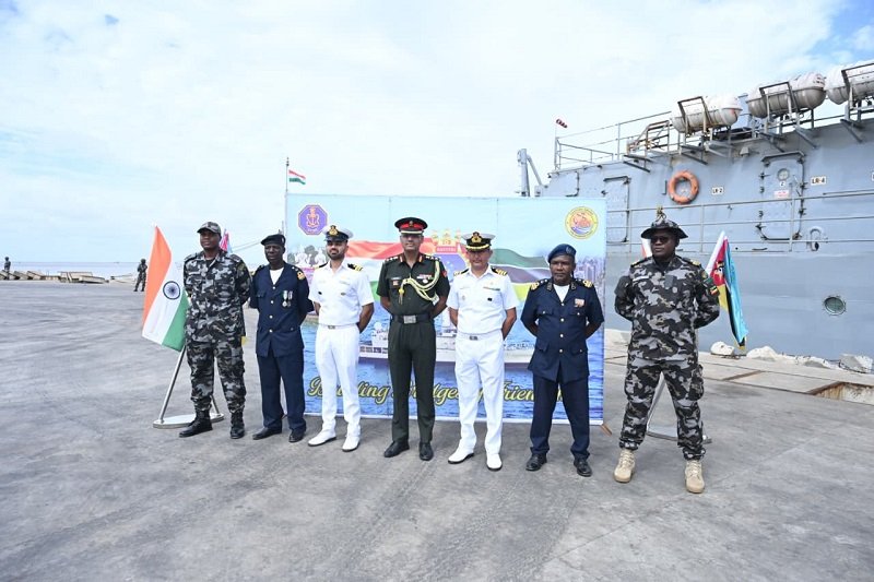 Visit of INS Savitri to Beira (12 Nov 2025)