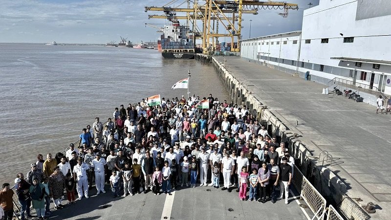 Visit of INS Savitri to Beira (12 Nov 2025)