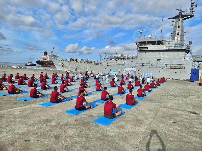 Visit of INS Savitri to Beira (12 Nov 2025)