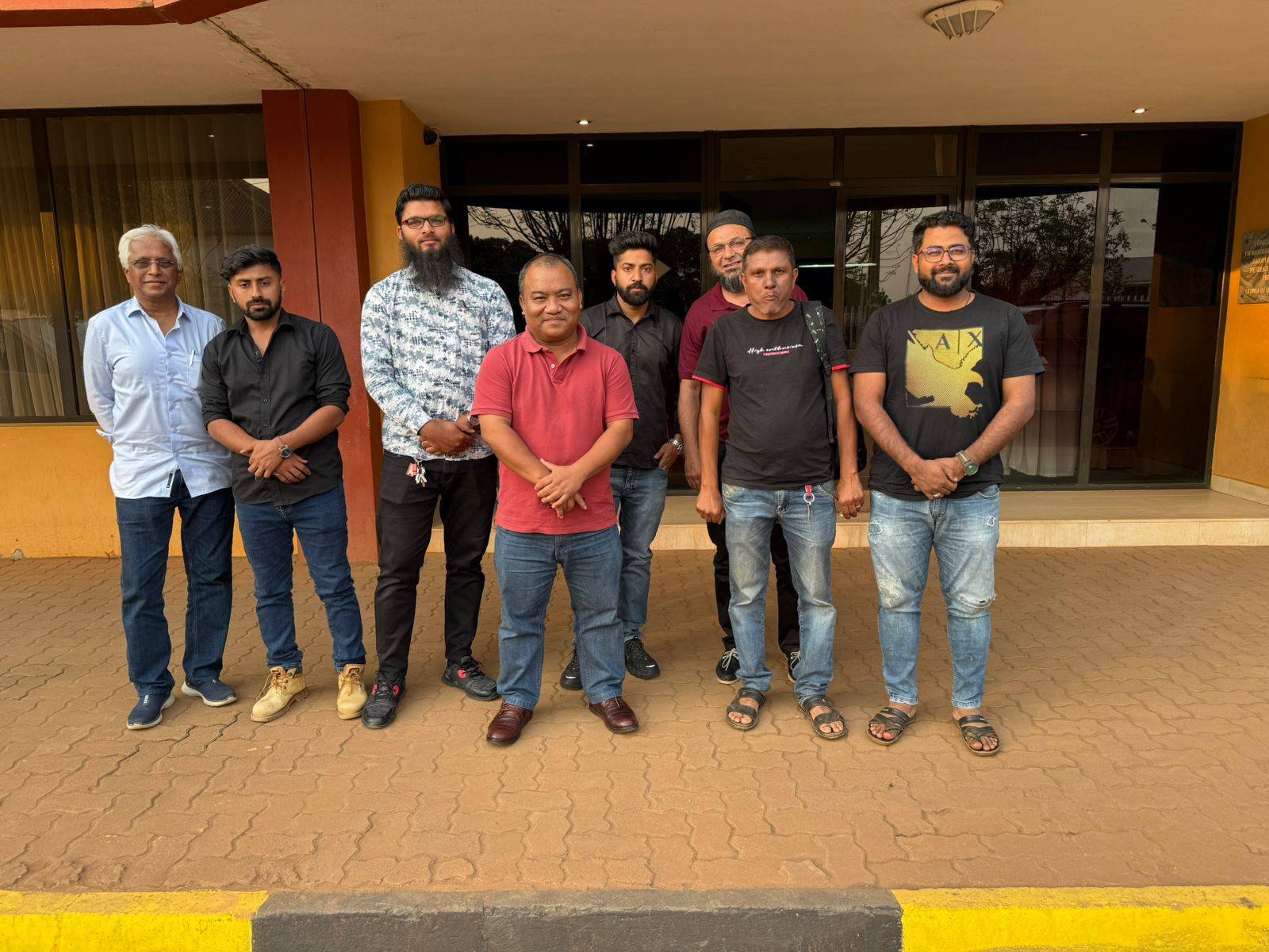 With representatives of Indian community in Lichinga (24 Sept 2025)