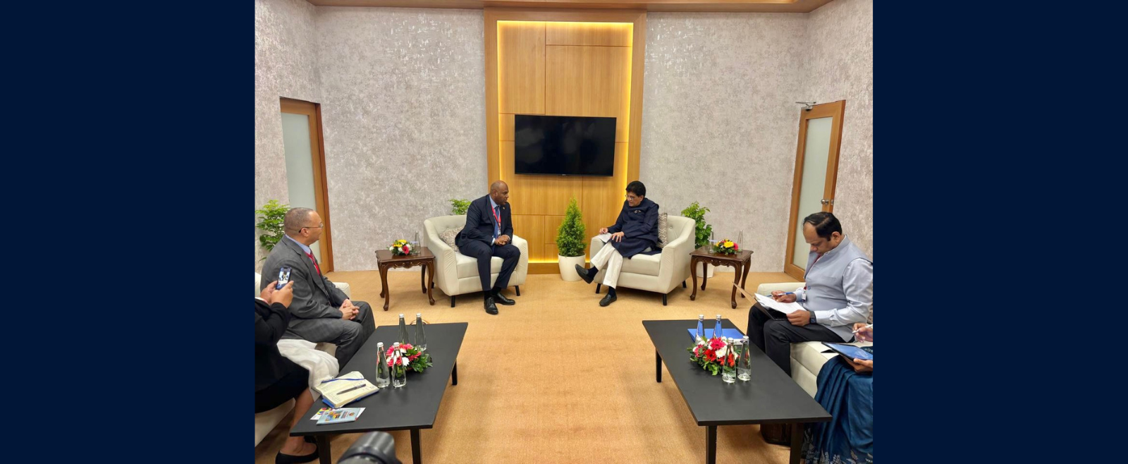 H.E. Shri Piyush Goyal, Hon’ble Minister of Commerce and Industry meeting with H.E. Mr. Antonio Grispos, Hon’ble Secretary of State for Trade on the sidelines of CII Partnership Summit in Visakhapatnam (14 Nov 2025).