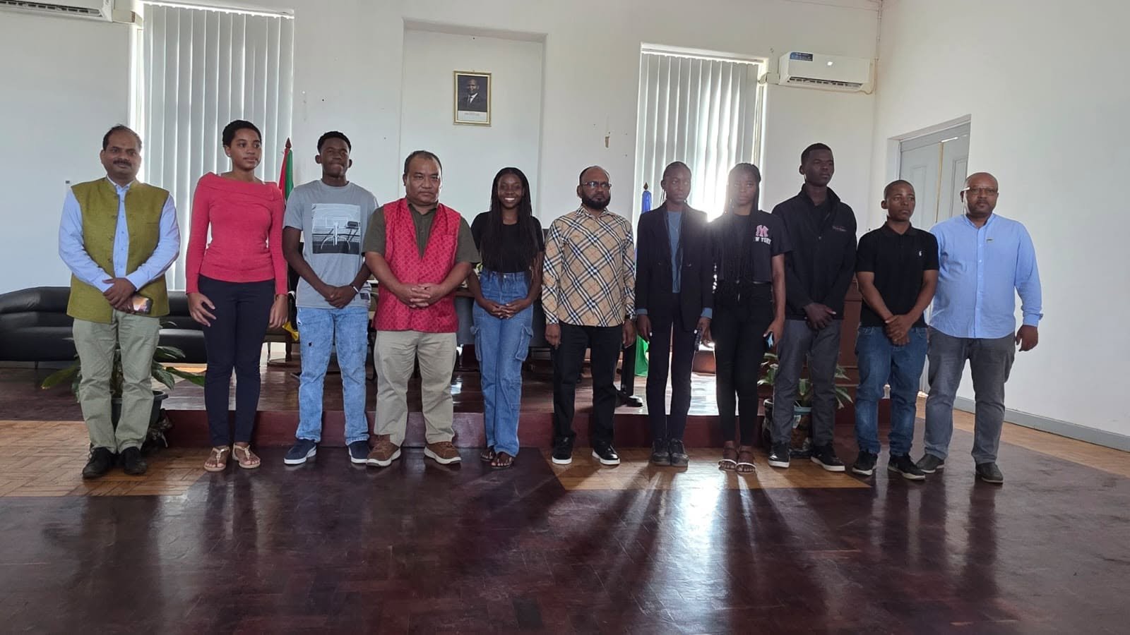 Mayor of Xai Xai with ICCR students from Gaza province (6 June 2026)
