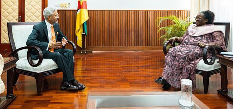 Visit of Hon'ble External Affairs Minister of India, Dr. S. Jaishankar, to Mozambique from April 13-15, 2023 - Co-chaired the 5th India-Mozambique Joint Commission Meeting with his counterpart, H.E. Ms. Verónica Nataniel Macamo Dlhovo.