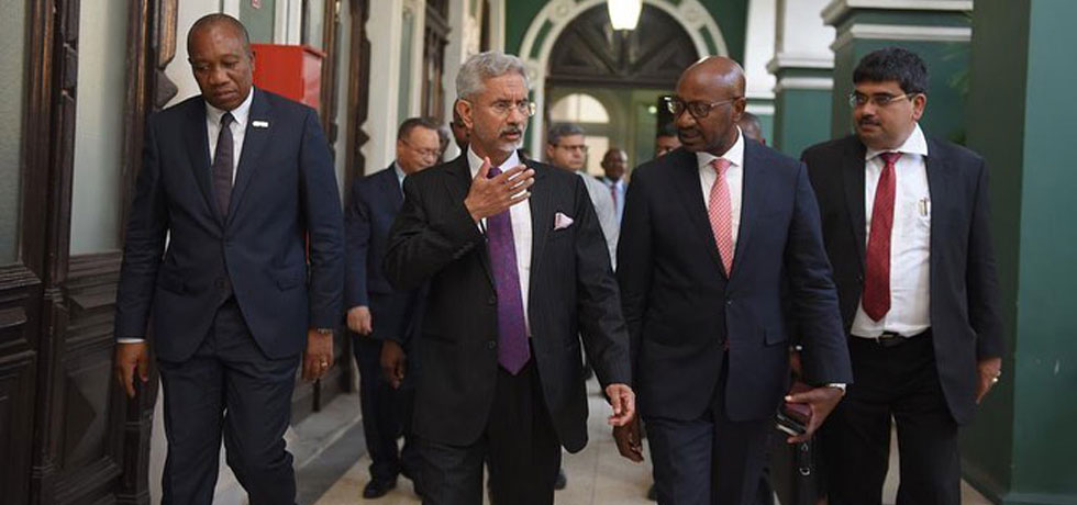 Visit of Hon'ble External Affairs Minister of India, Dr. S. Jaishankar, to Mozambique from April 13-15, 2023 – Meeting with Mozambican Minister of Transport & Communication and Chairman, Mozambican Port & Rail Authority (CFM).