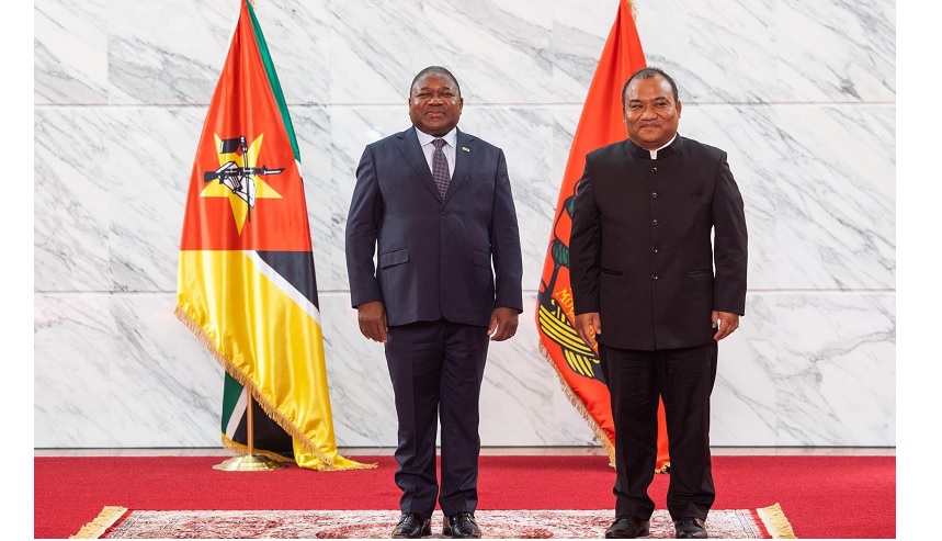 High Commissioner Robert Shetkintong presenting his Credentials to the President of the Republic of Mozambique in Maputo (2 Feb 2024)