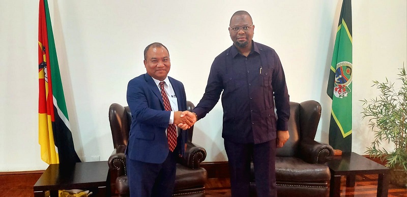 With H.E. Mr. Razaque Manhique, Mayor of Maputo (29 Feb 2024)